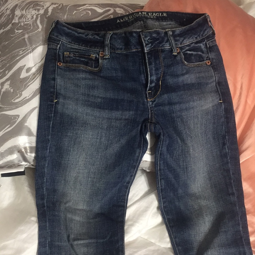 Dark wash AE skinny jeans